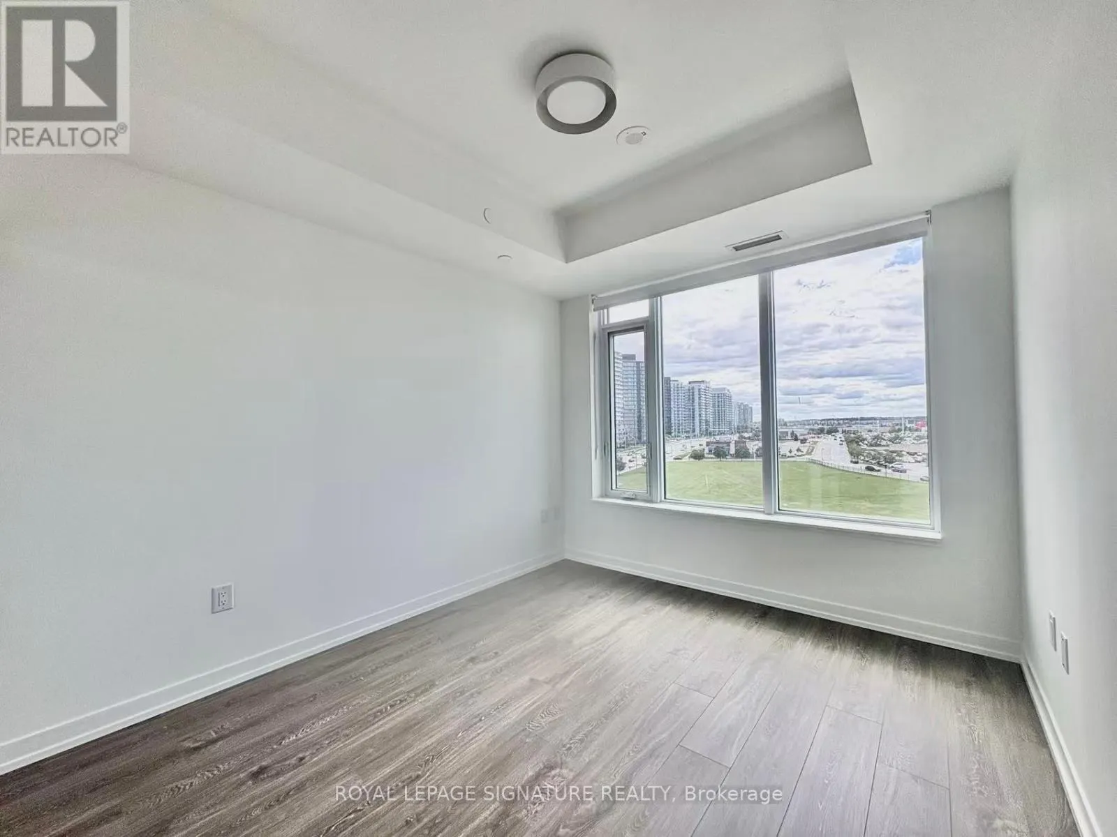 826 - 2485 EGLINTON AVENUE W