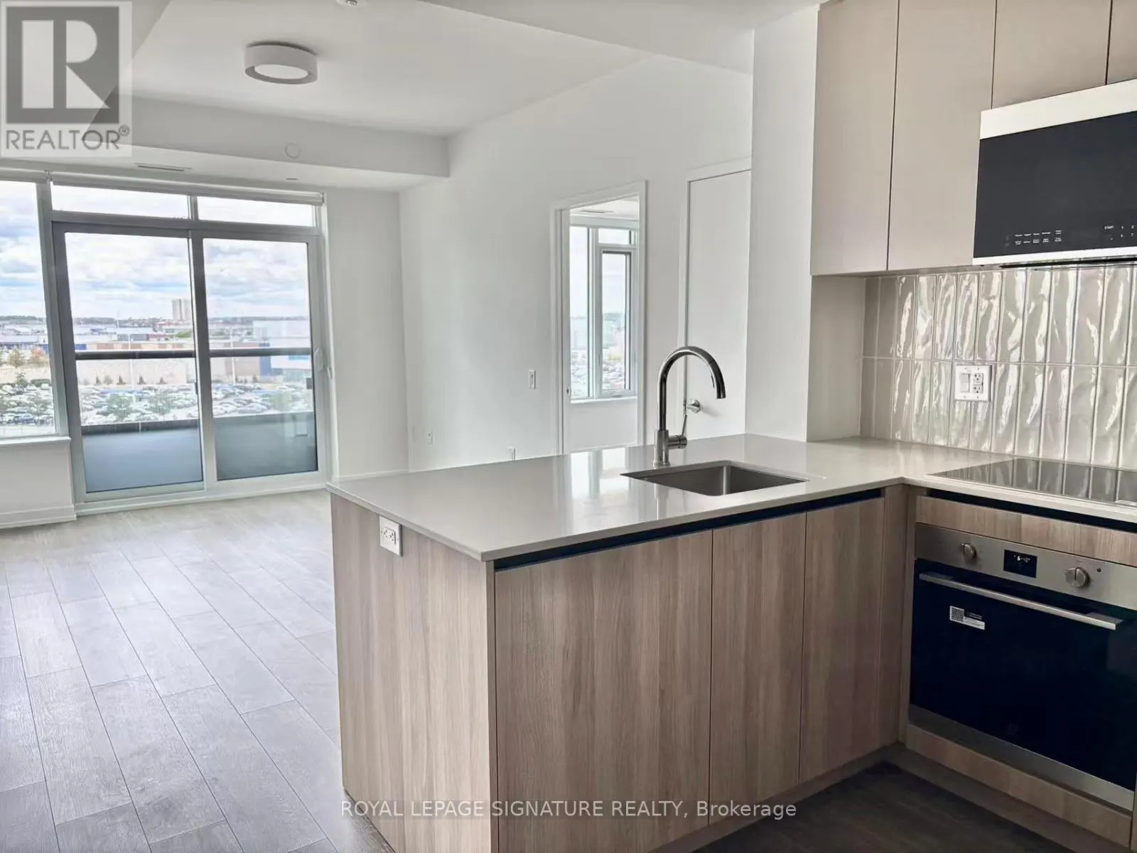 826 - 2485 EGLINTON AVENUE W
