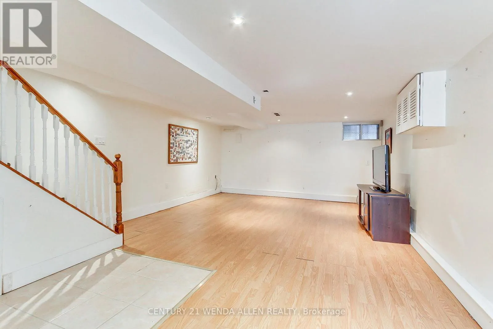 729 DUPONT STREET