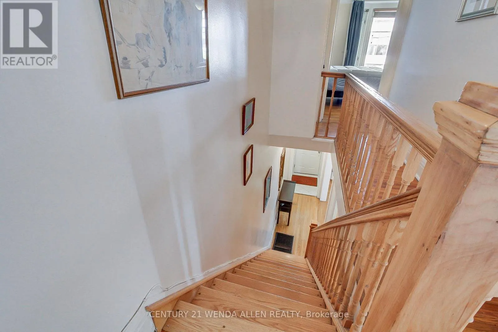 729 DUPONT STREET
