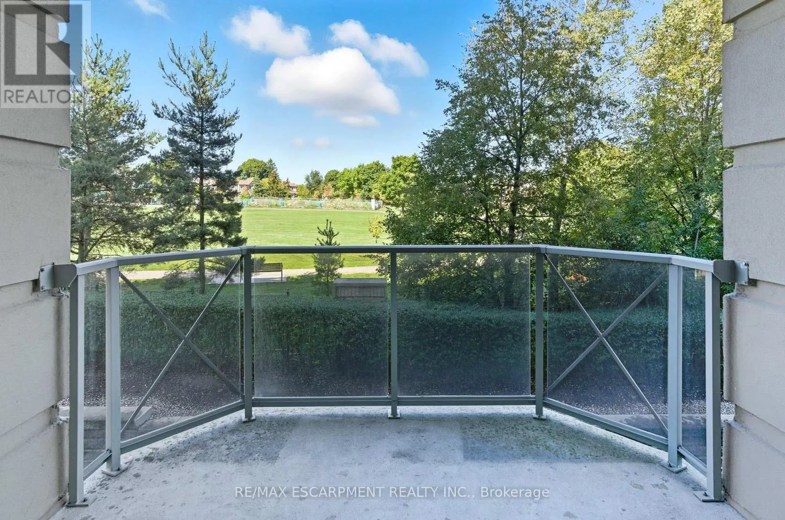211 - 2075 AMHERST HEIGHTS DRIVE