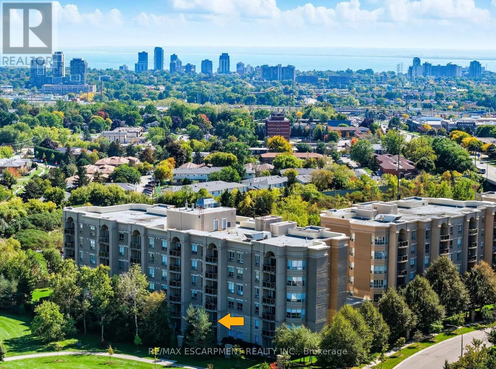 211 - 2075 AMHERST HEIGHTS DRIVE