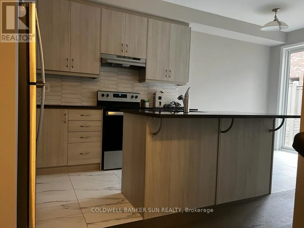 22 KEPPEL CIRCLE