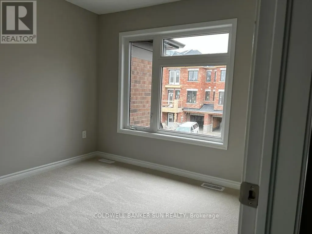 22 KEPPEL CIRCLE