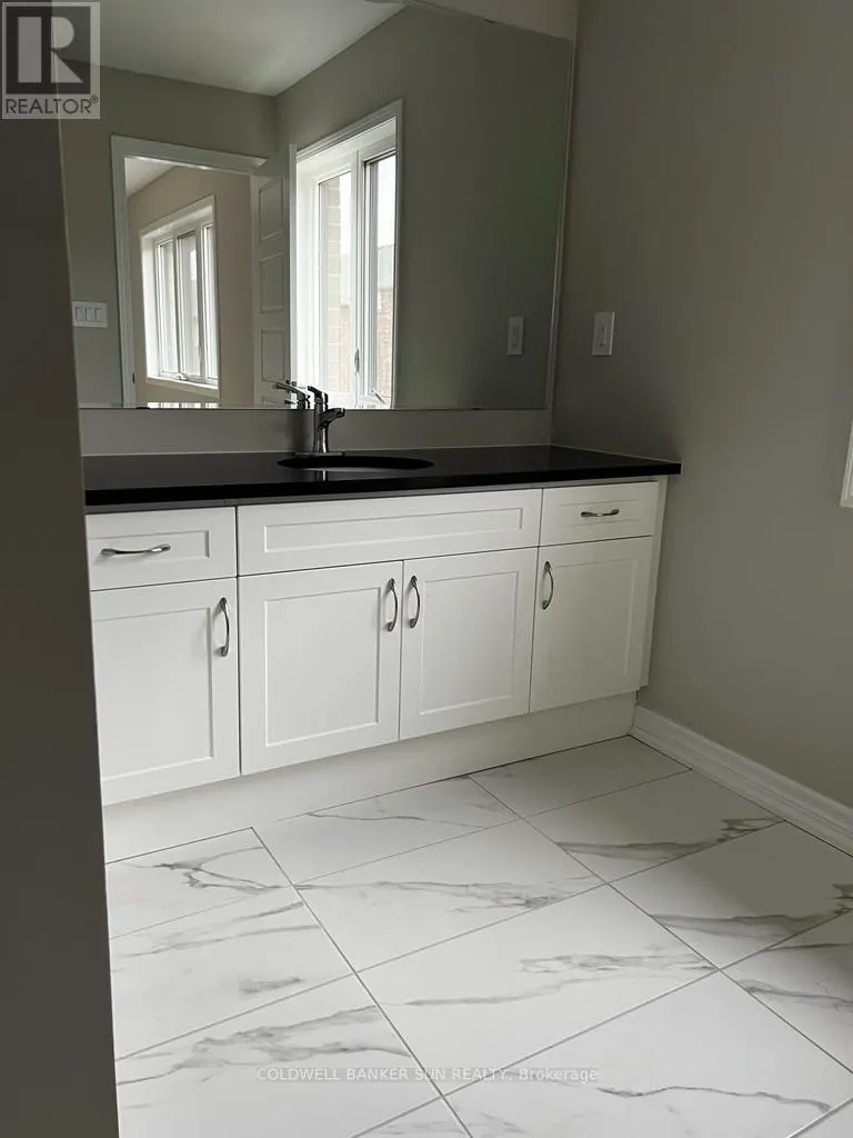 22 KEPPEL CIRCLE
