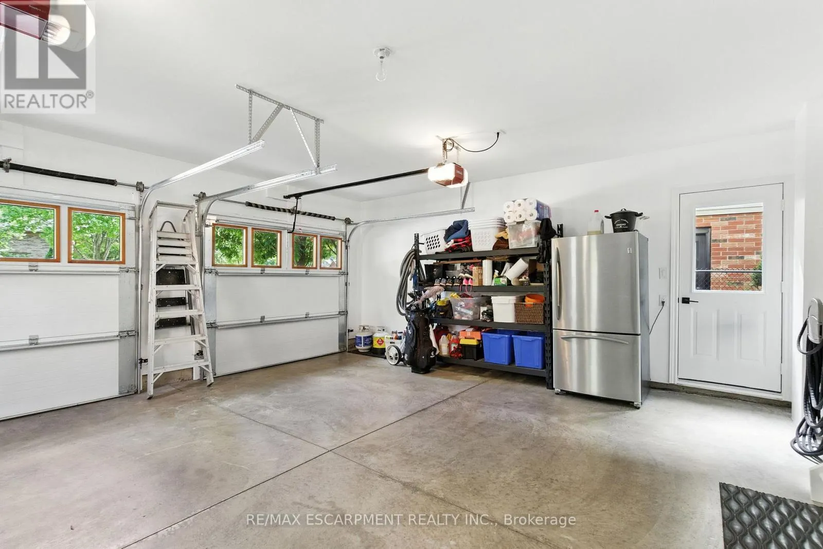 587 SANDCHERRY DRIVE