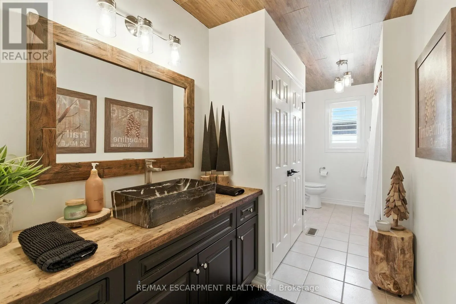 587 SANDCHERRY DRIVE