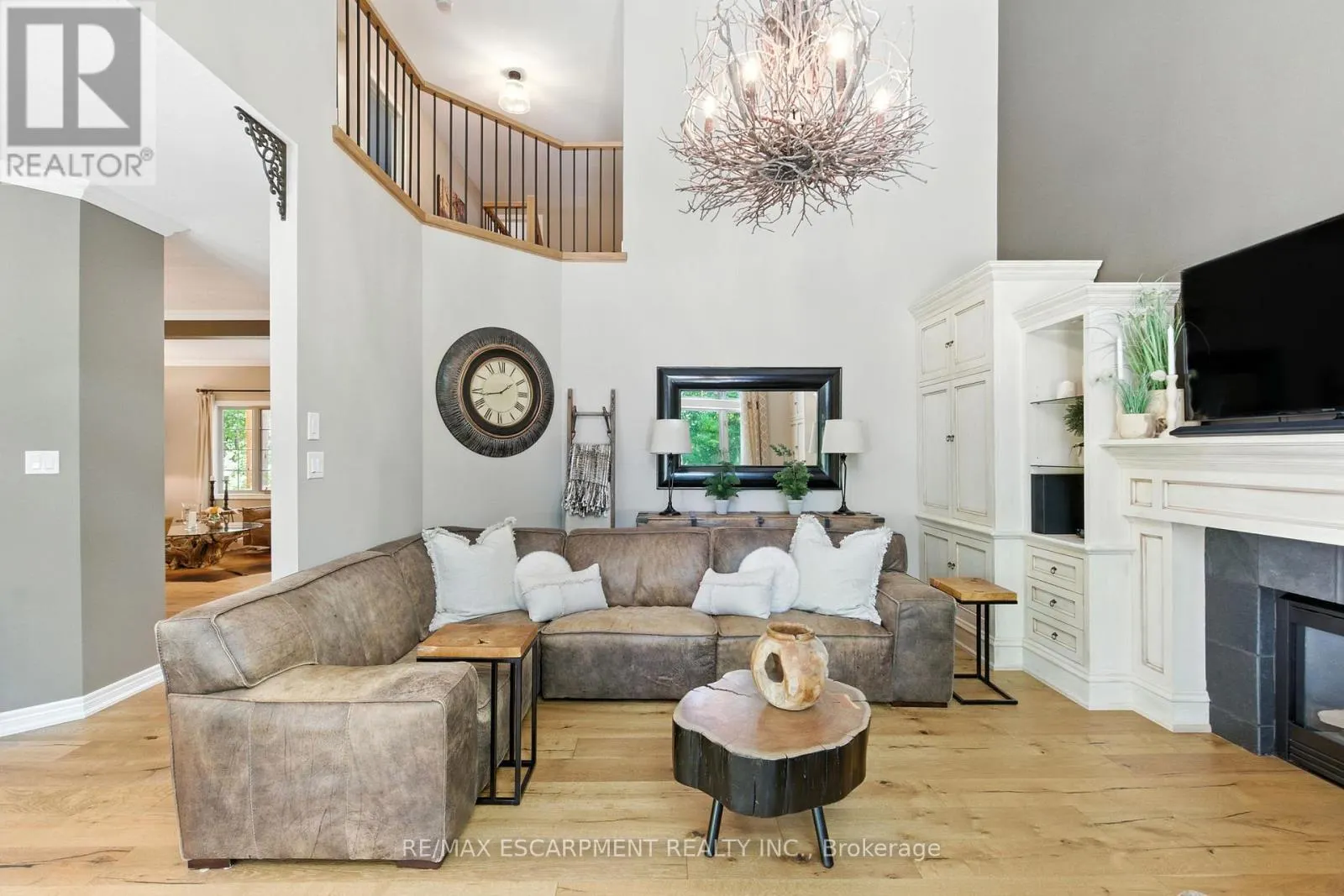 587 SANDCHERRY DRIVE