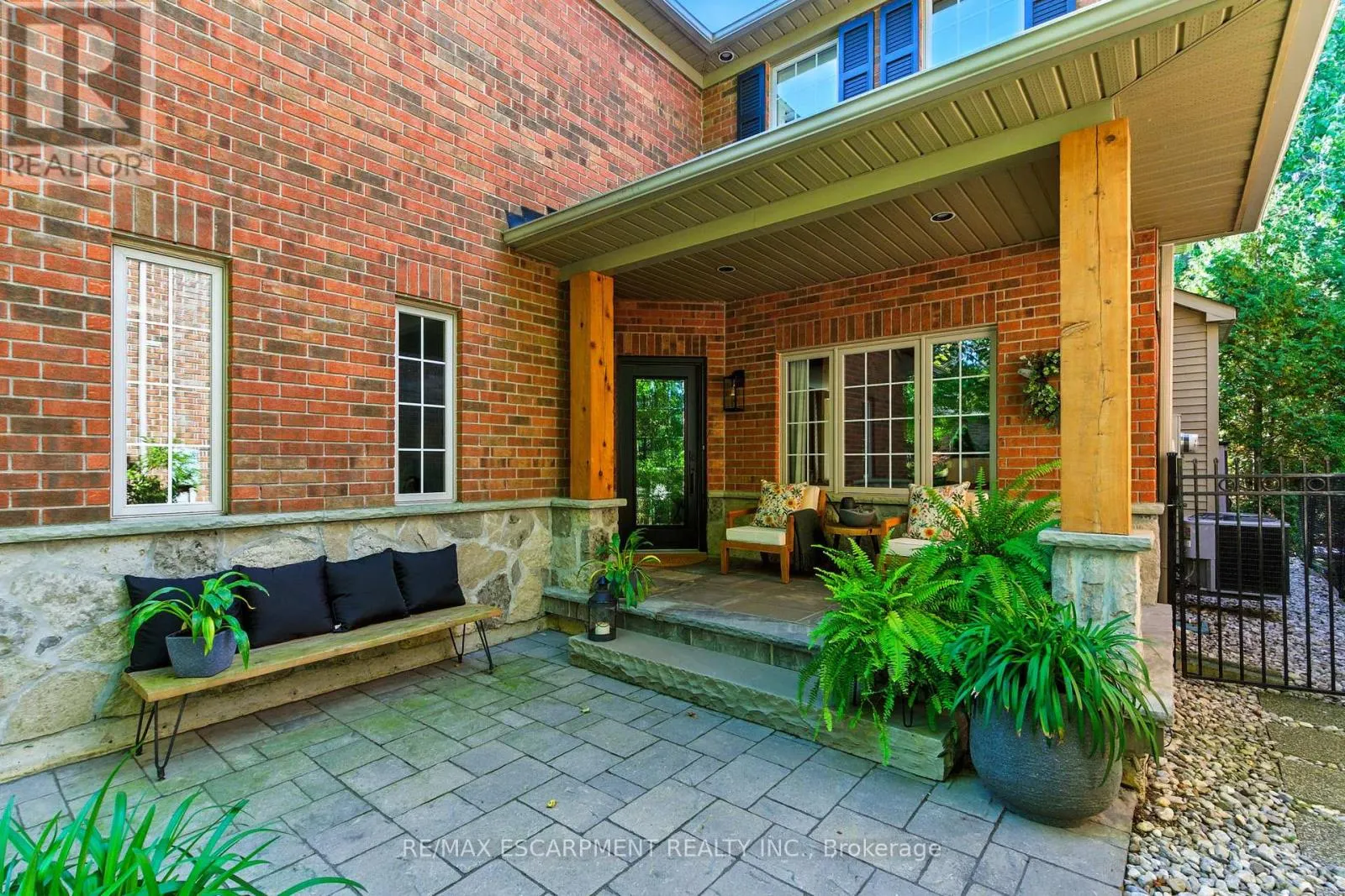 587 SANDCHERRY DRIVE
