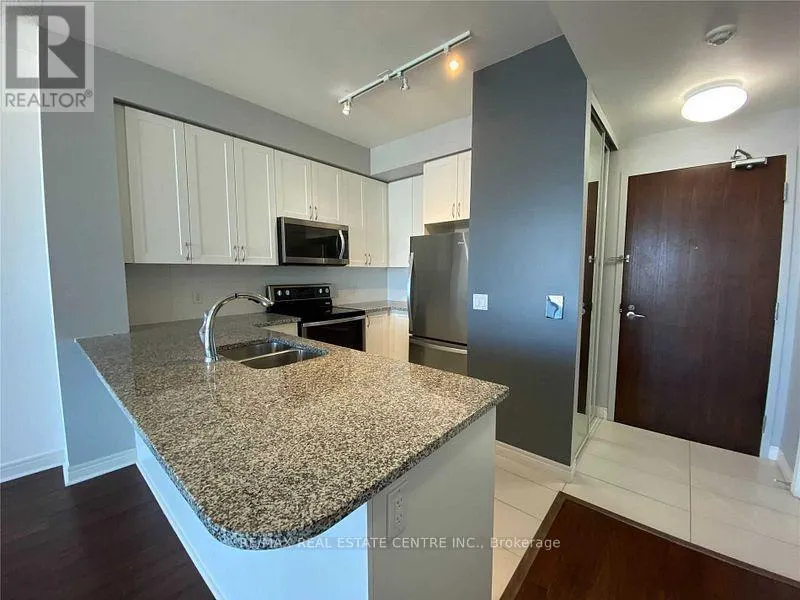 1902 - 339 RATHBURN ROAD W