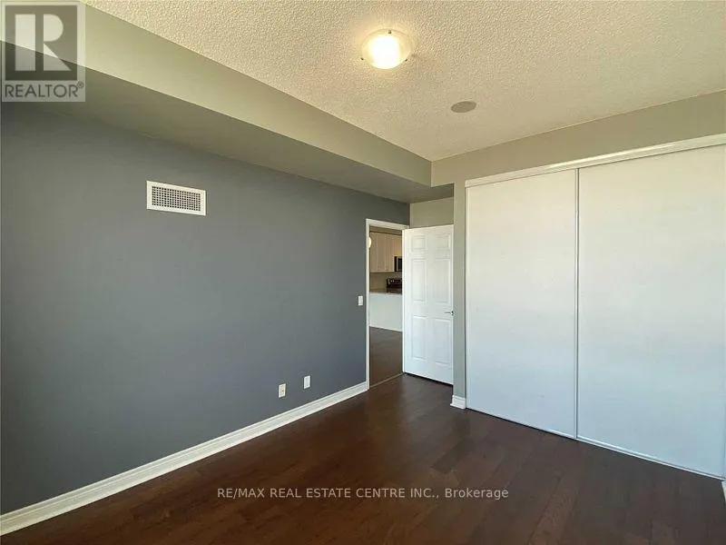 1902 - 339 RATHBURN ROAD W
