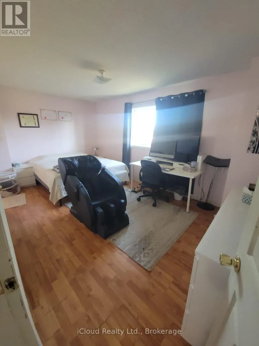 4711 FULL MOON CIRCLE