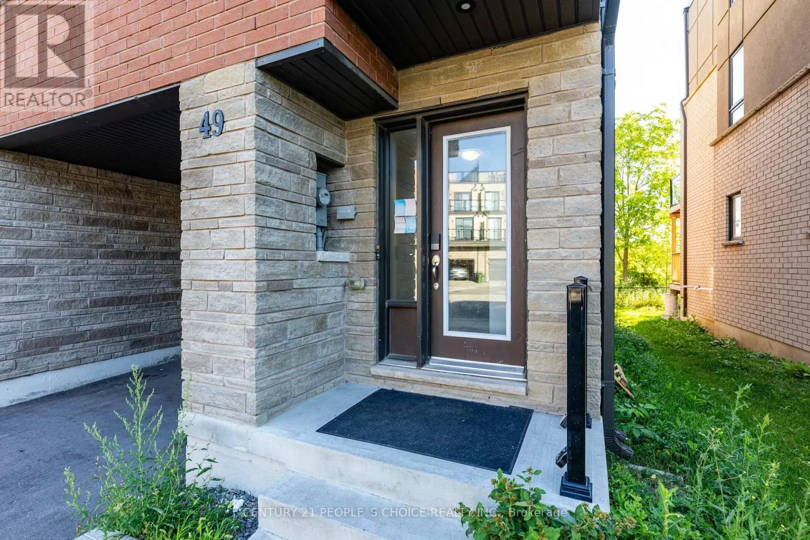 49 WOODSTREAM DRIVE