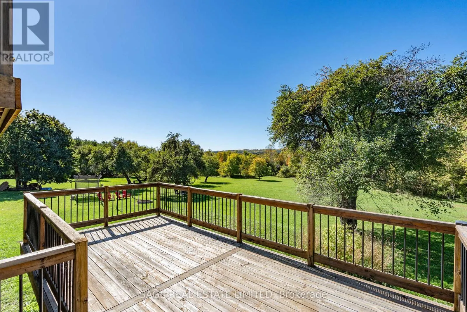 FARM HOUSE SUITE - 15724 HURONTARIO STREET