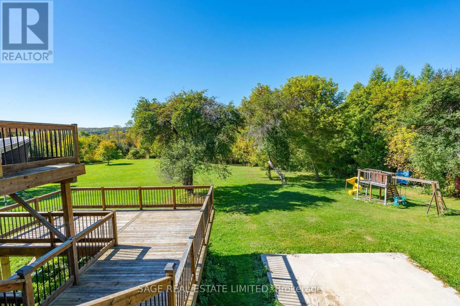 FARM HOUSE SUITE - 15724 HURONTARIO STREET