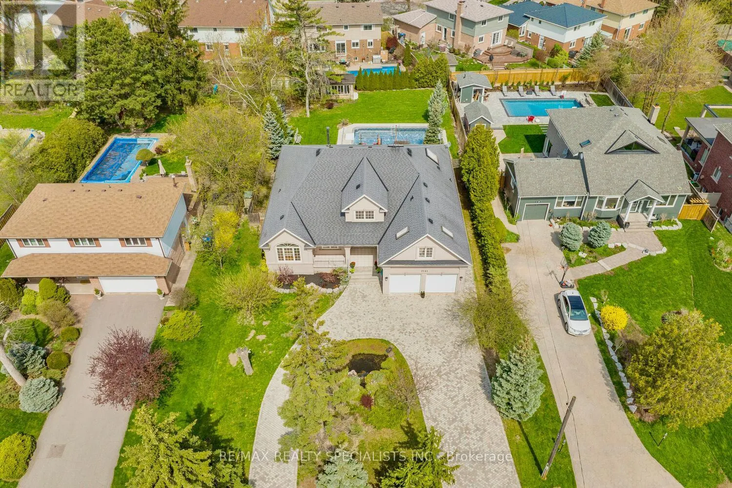 2141 FOWLER LANE