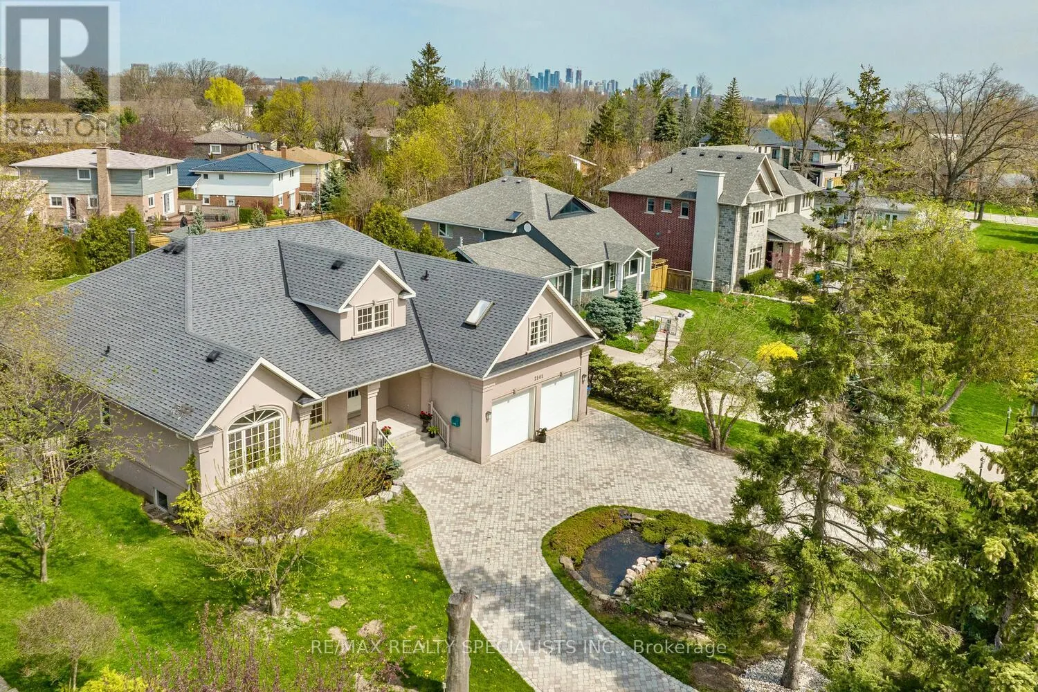 2141 FOWLER LANE