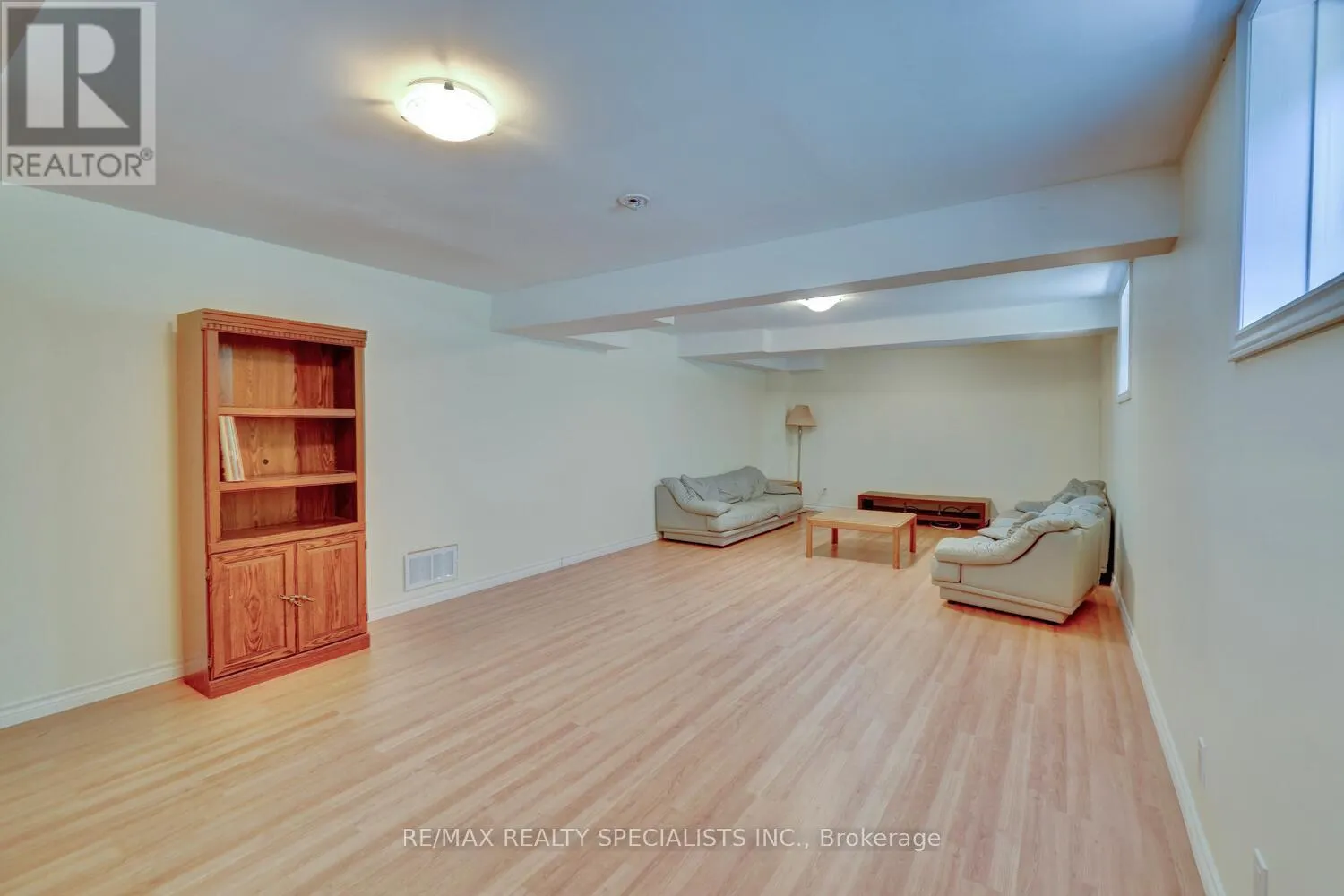 2141 FOWLER LANE