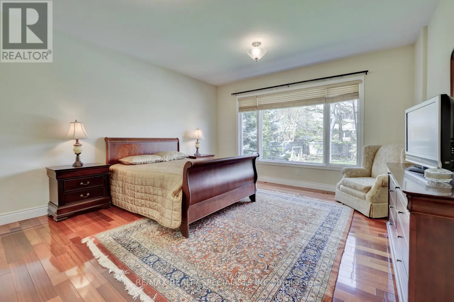 2141 FOWLER LANE