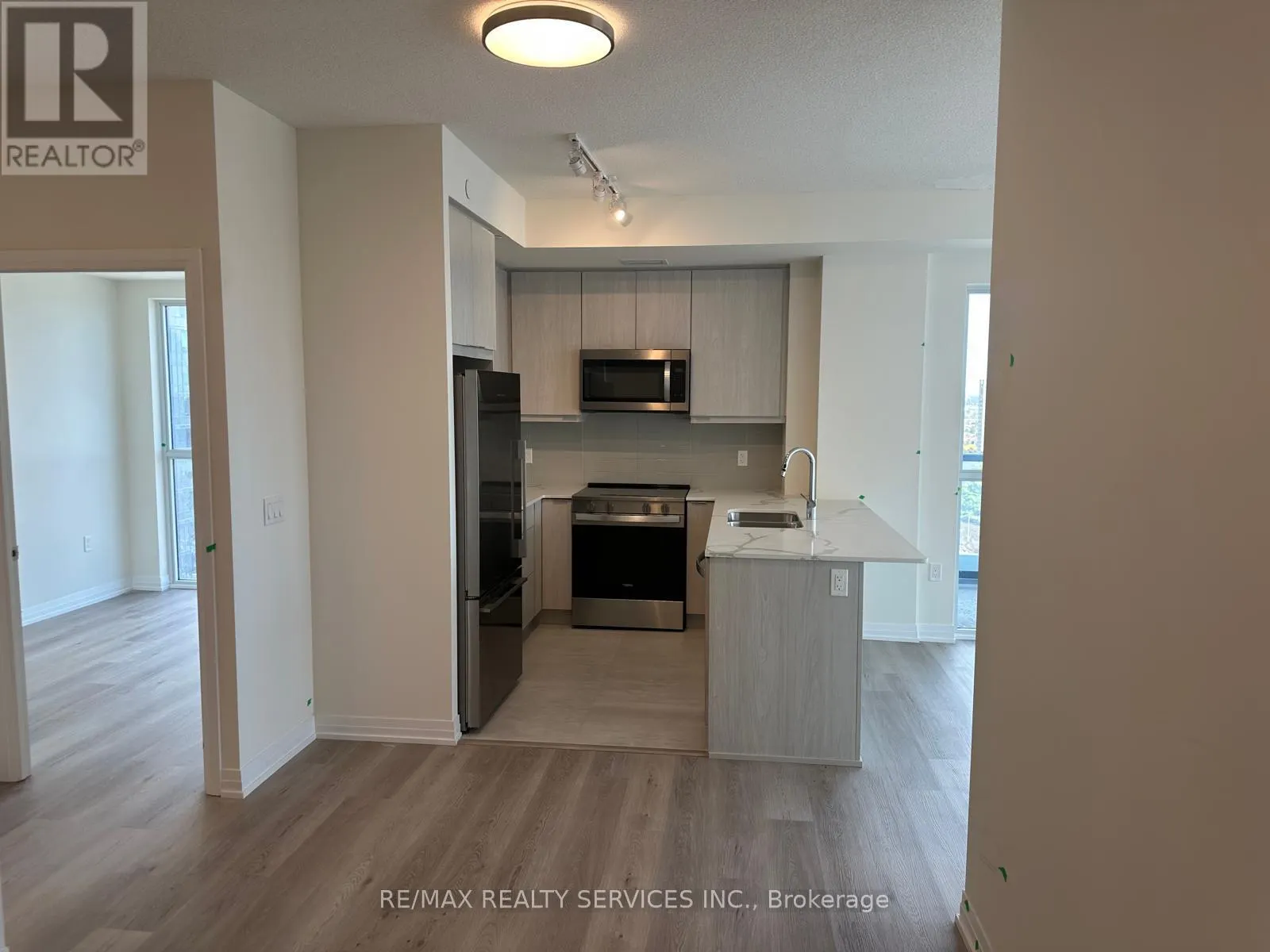 1401 - 15 WATERGARDEN DRIVE