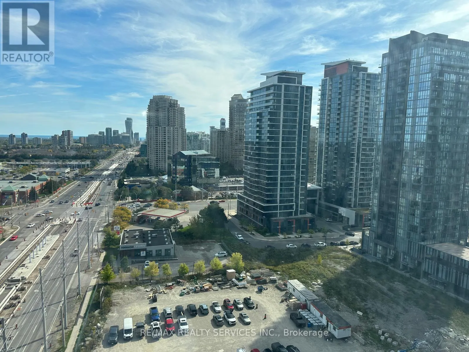 1401 - 15 WATERGARDEN DRIVE