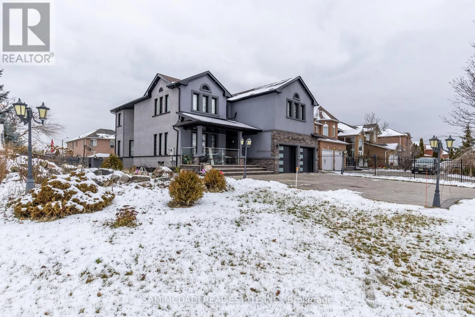 BSMT - 987 BRISTOL ROAD W