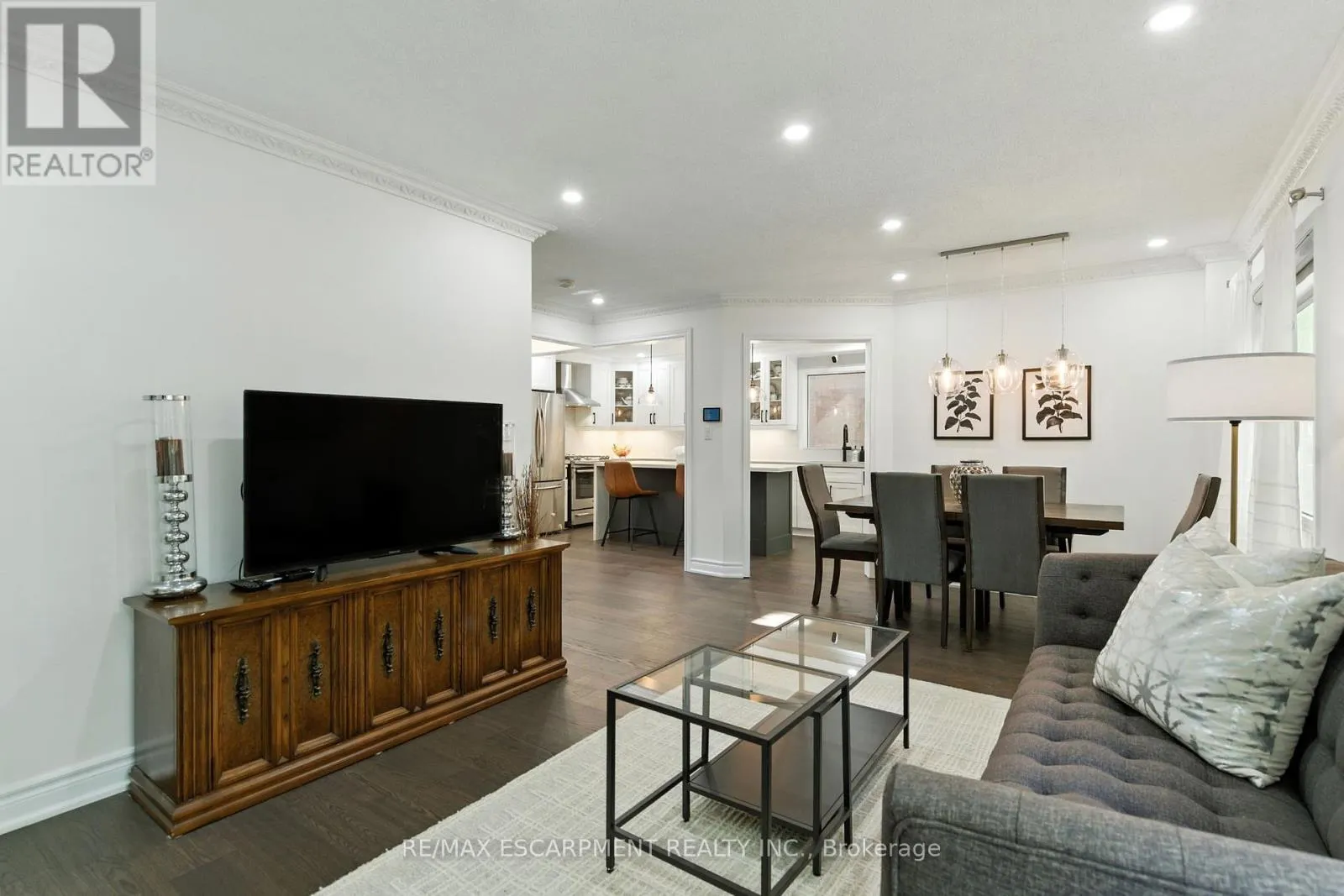 5566 THORN LANE
