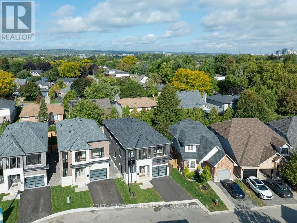 518 MARKAY COMMON