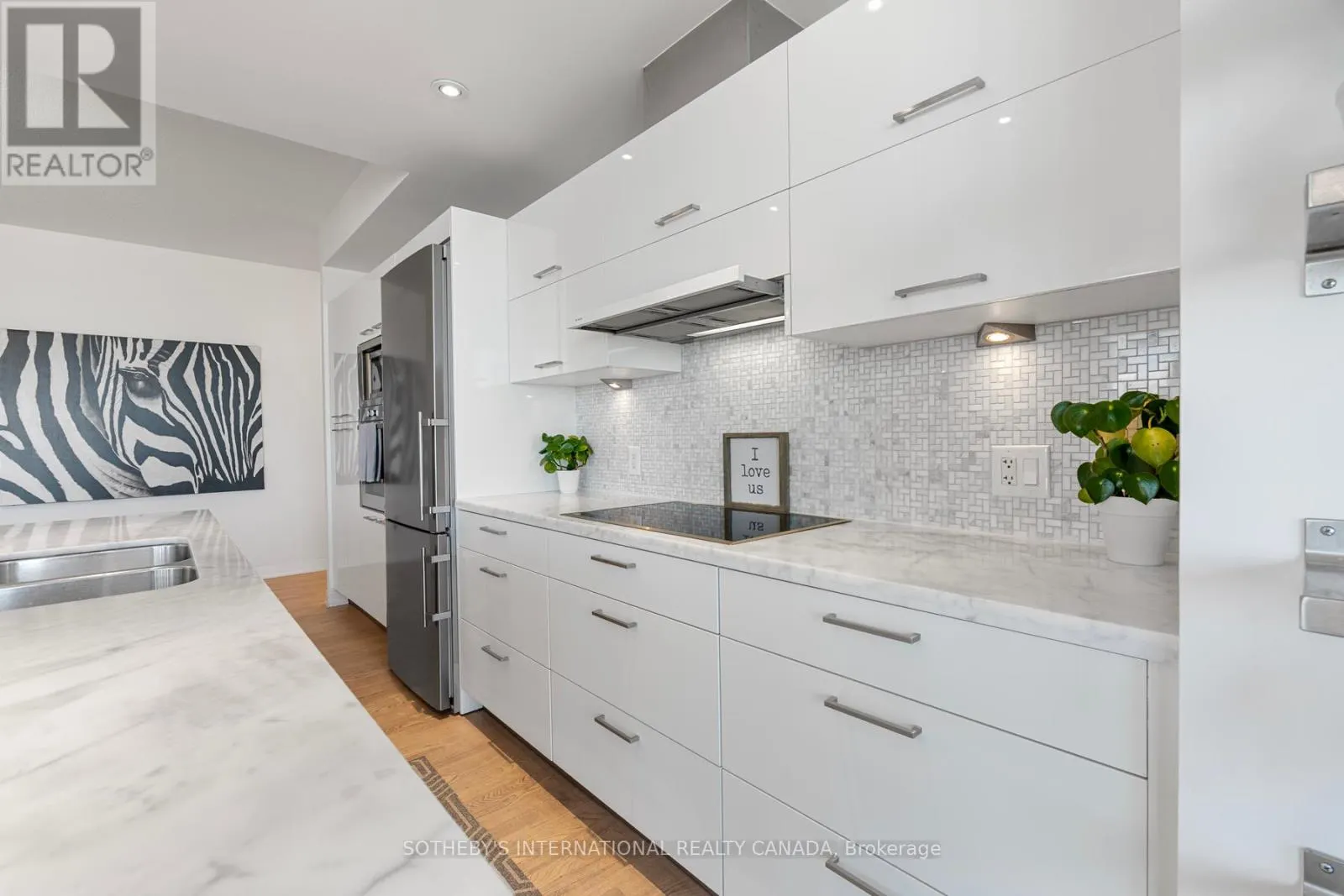 1608 - 88 PARK LAWN ROAD