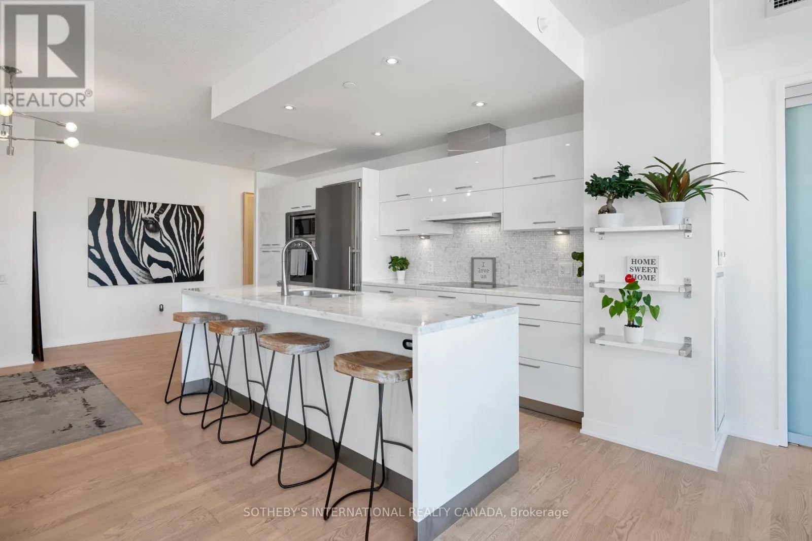 1608 - 88 PARK LAWN ROAD