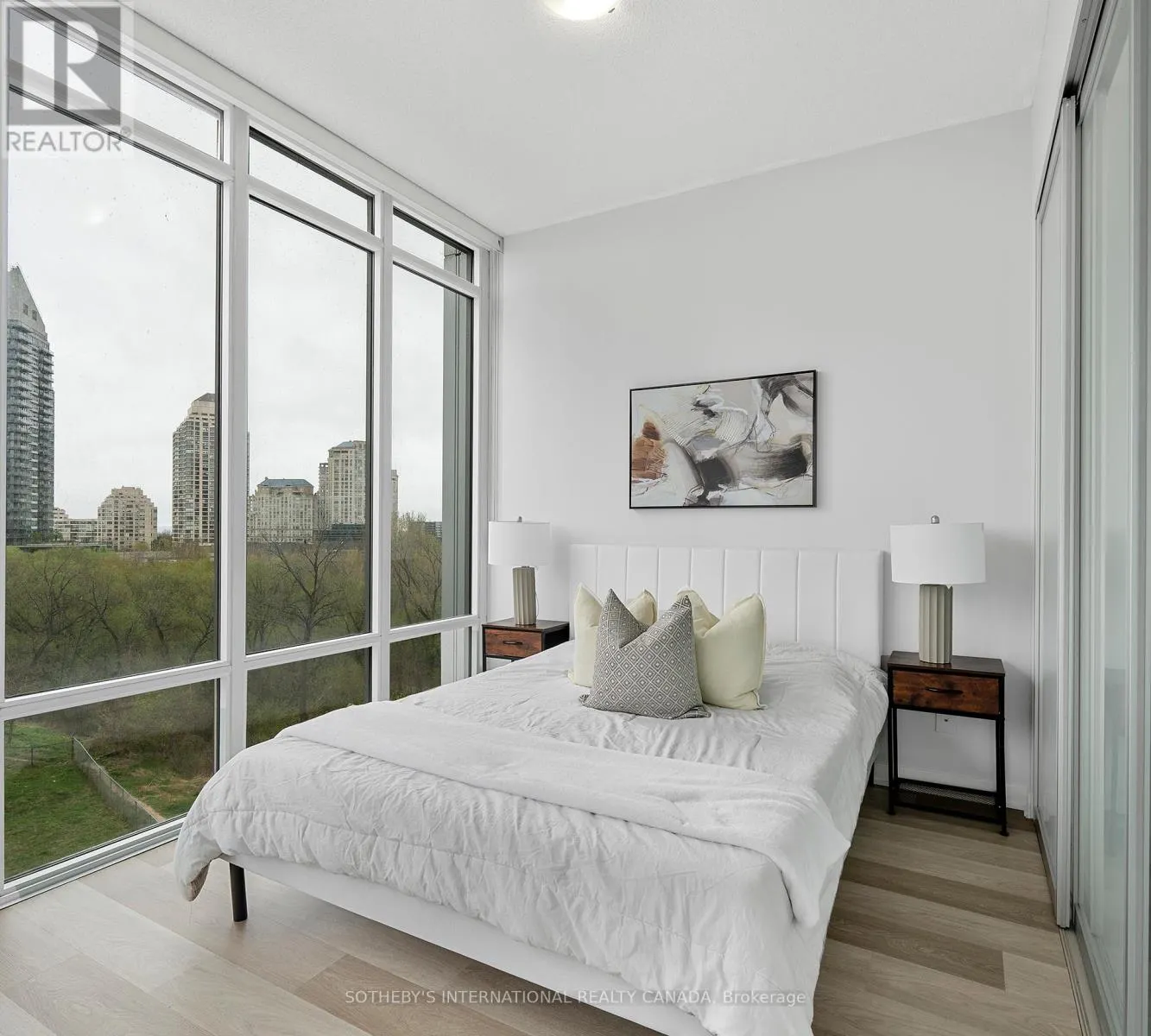1608 - 88 PARK LAWN ROAD