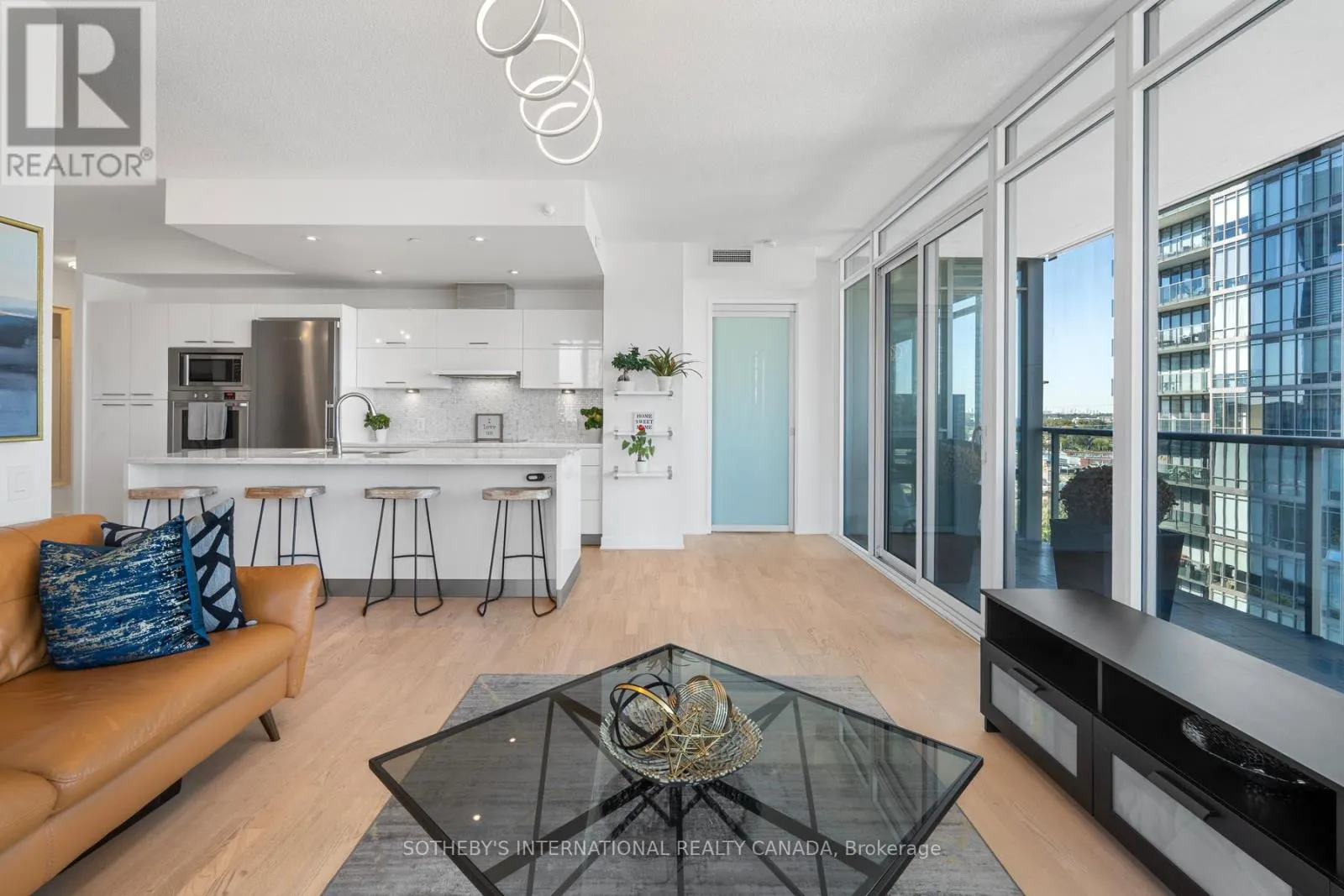 1608 - 88 PARK LAWN ROAD