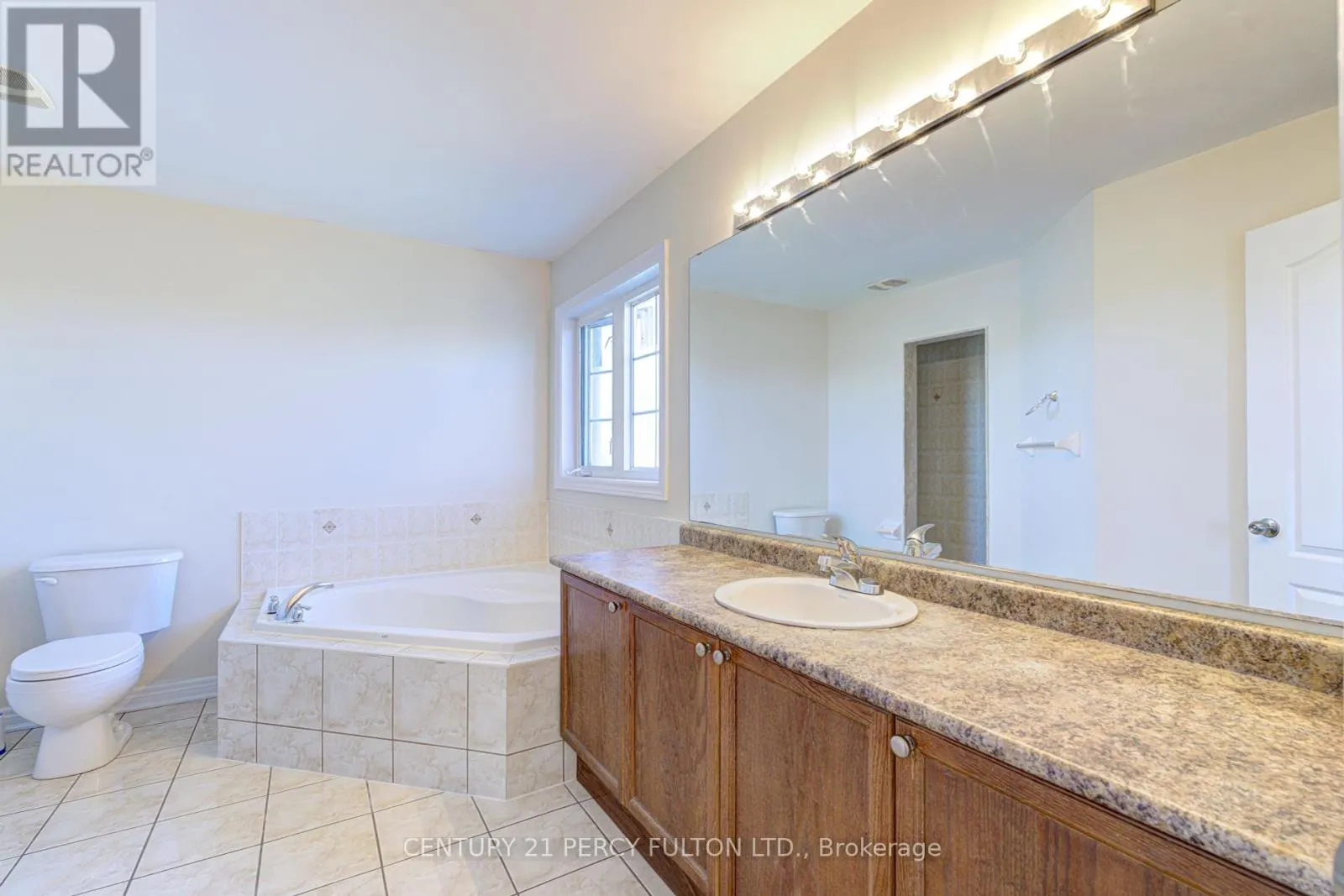 1078 TUPPER DRIVE