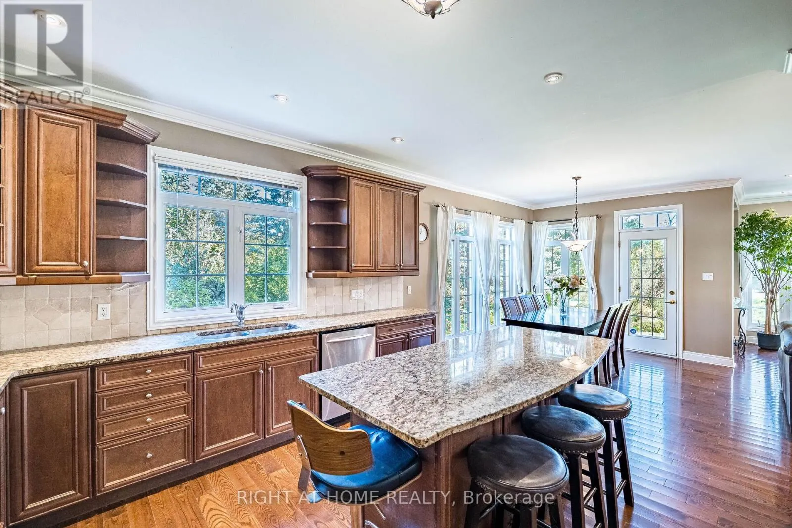 11150 MENZIES COURT