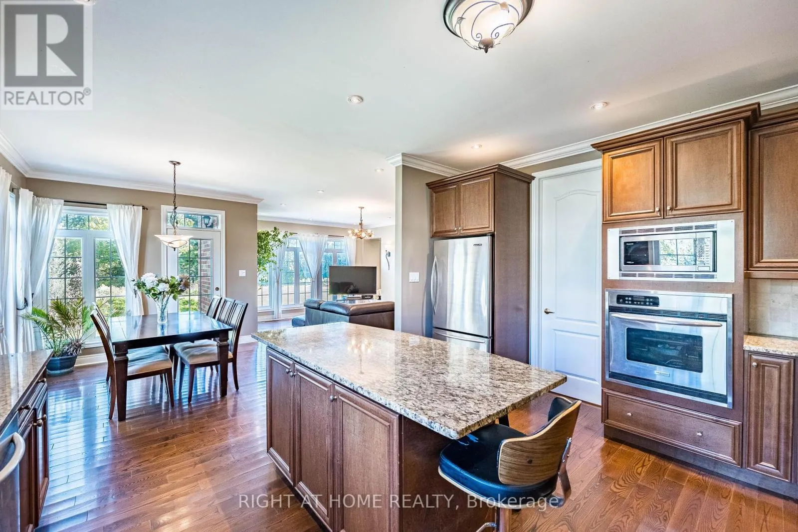 11150 MENZIES COURT