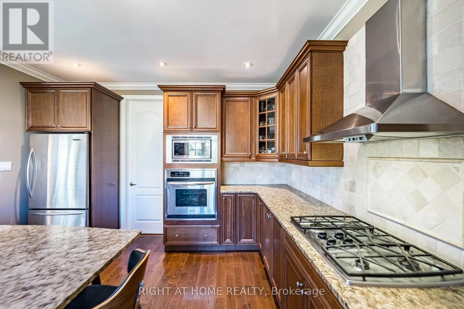 11150 MENZIES COURT