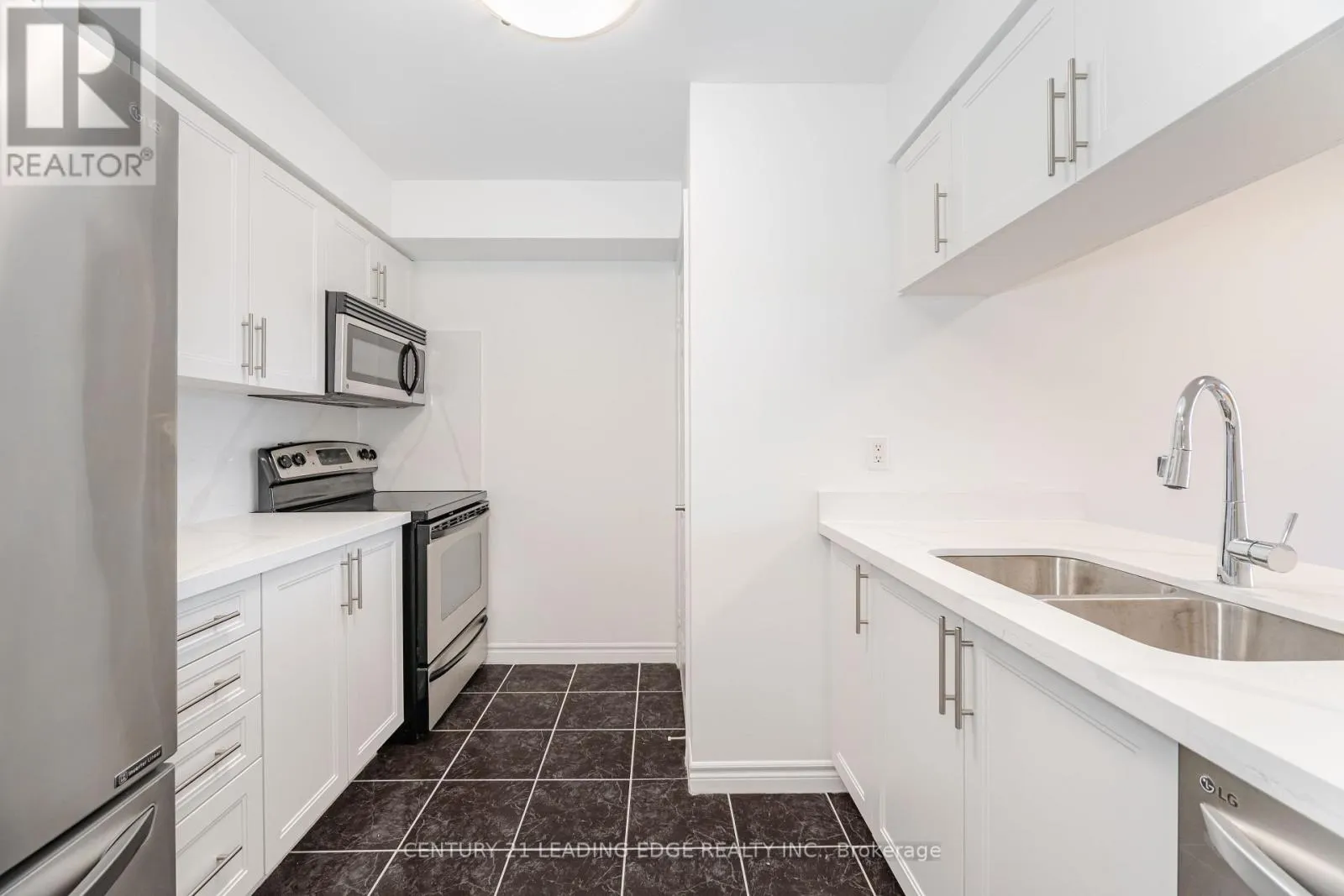 1609 - 3880 DUKE OF YORK BOULEVARD