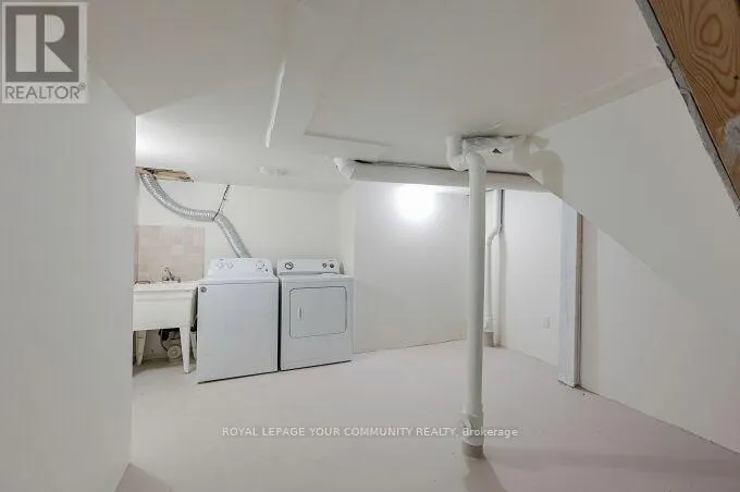 LOWER UNIT - 128 WATSONBROOK DRIVE