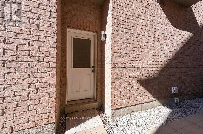LOWER UNIT - 128 WATSONBROOK DRIVE