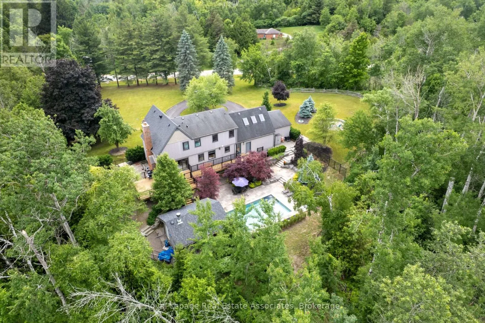 32 CEDAR DRIVE