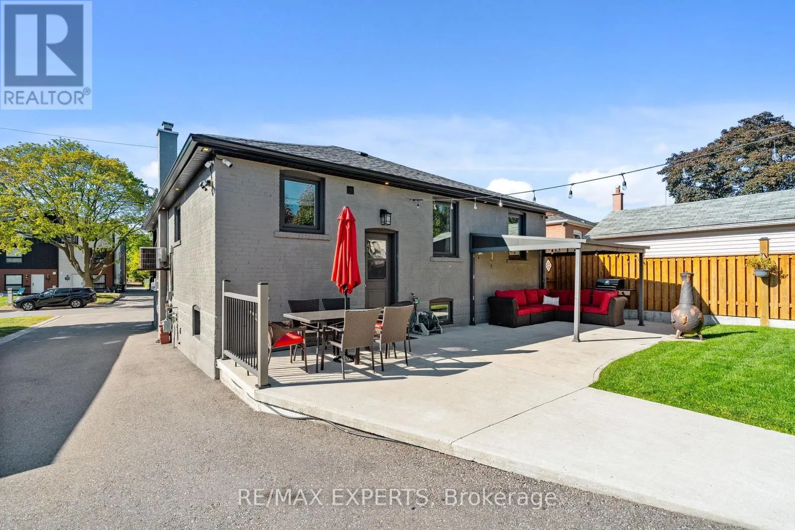 11 SMALLWOOD DRIVE