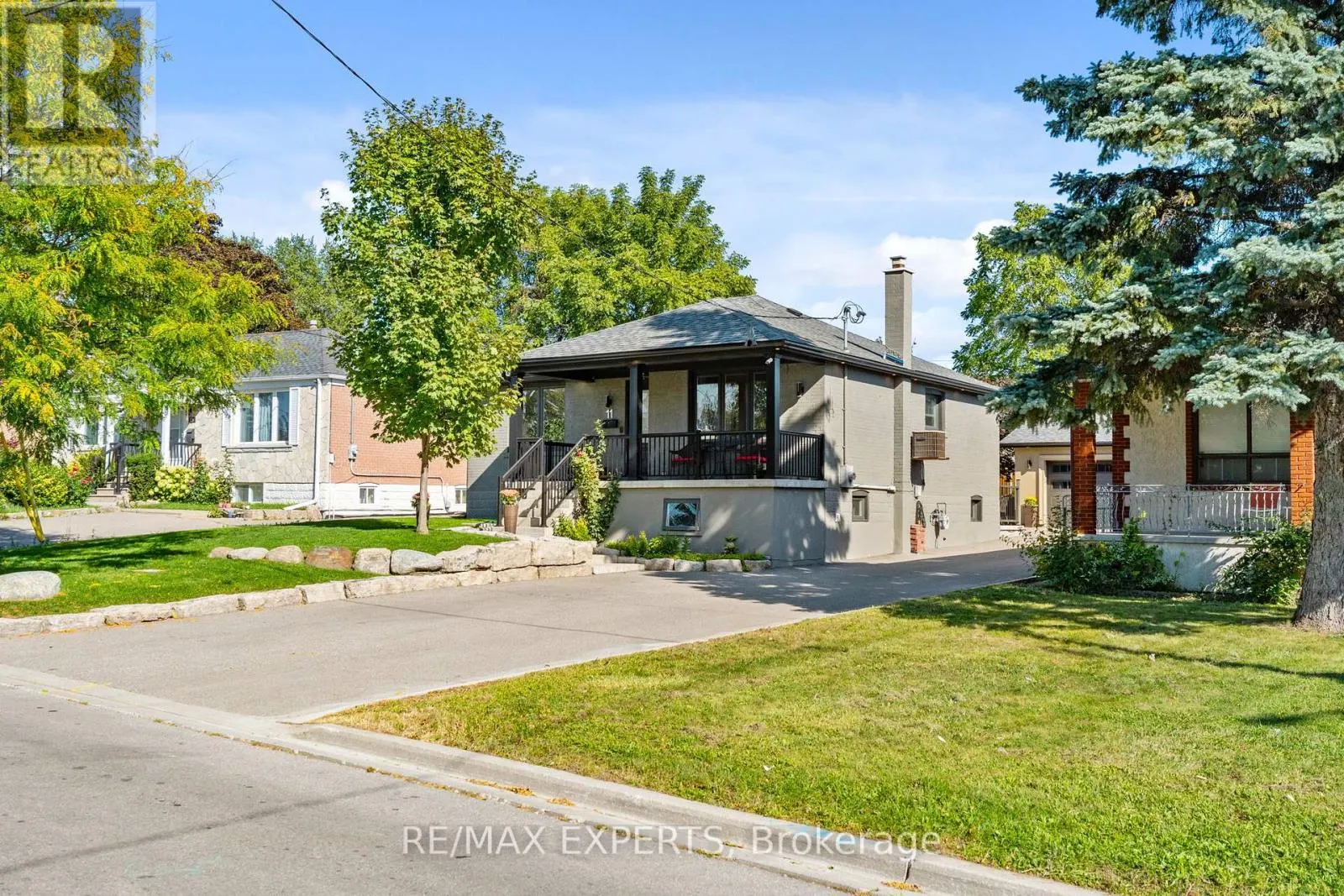 11 SMALLWOOD DRIVE