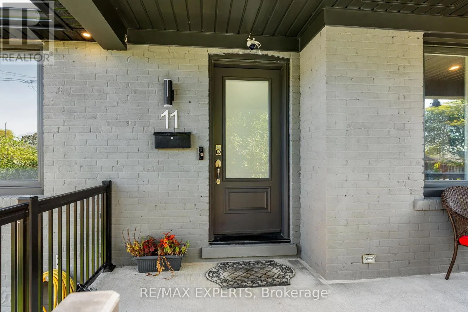 11 SMALLWOOD DRIVE