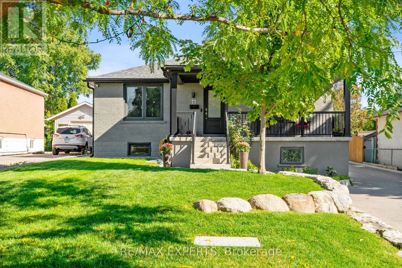 11 SMALLWOOD DRIVE