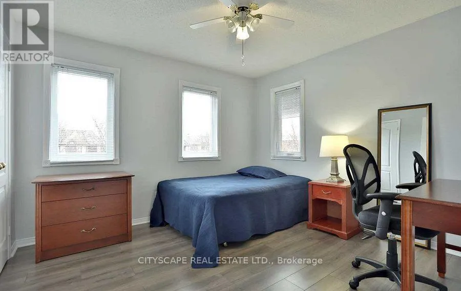 3263 LOYALIST DRIVE