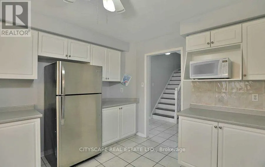 3263 LOYALIST DRIVE