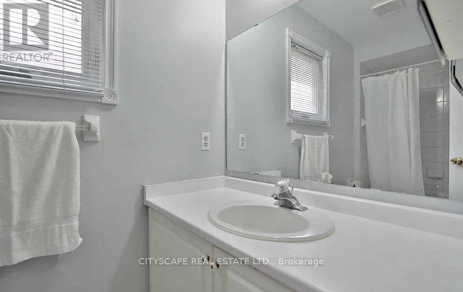 3263 LOYALIST DRIVE