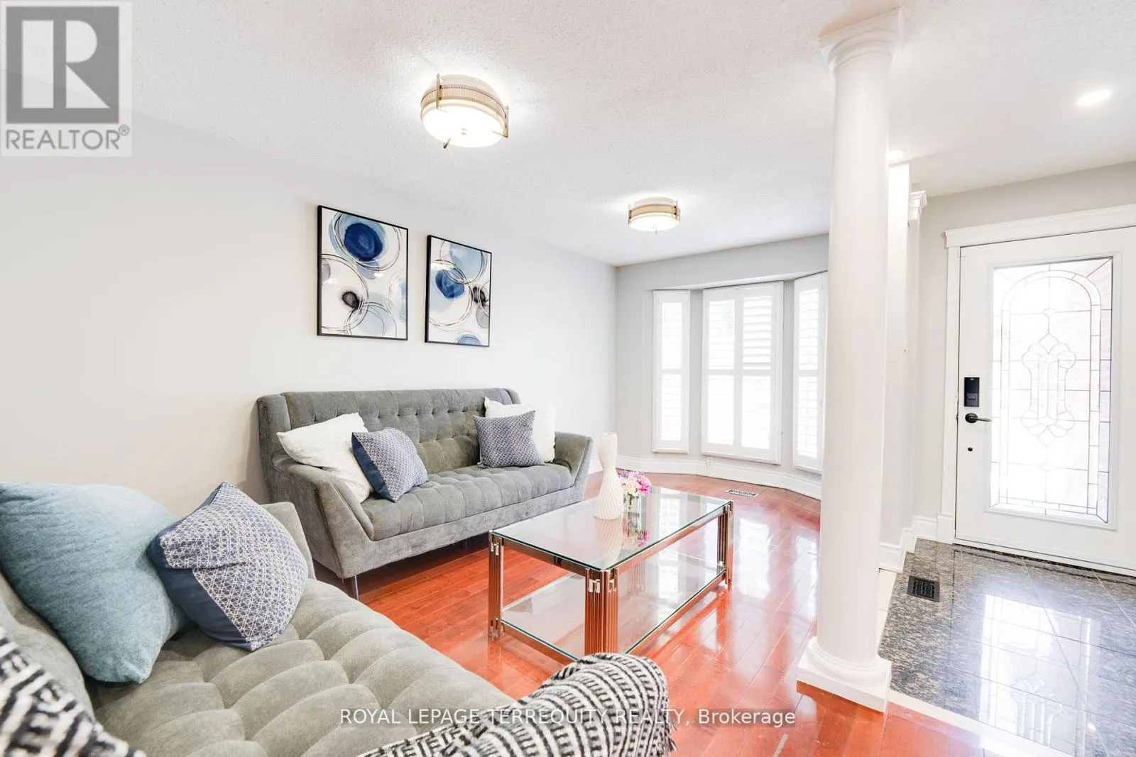 4242 PETERSBURG CRESCENT