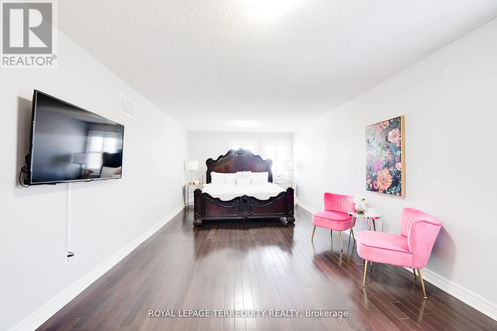 4242 PETERSBURG CRESCENT
