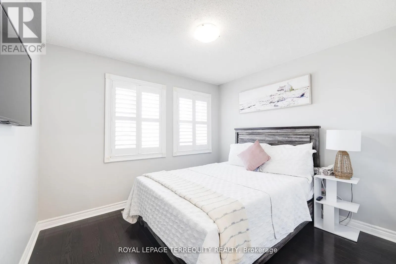 4242 PETERSBURG CRESCENT